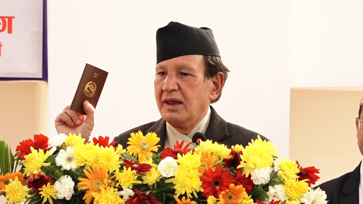 नेपाली राहदानीको सम्मान बढाउन सरकार प्रतिबद्ध : परराष्ट्रमन्त्री 