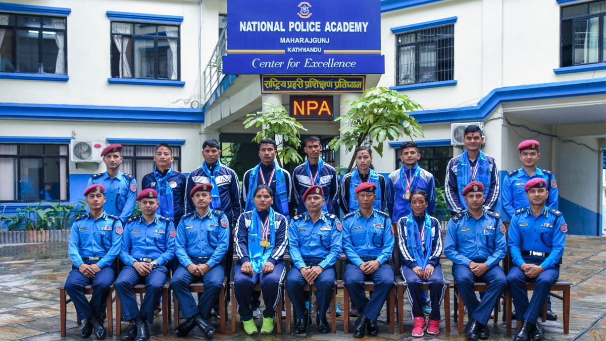 राष्ट्रिय एथ्लेटिक्स प्रतियोगितामा पदक जित्ने नेपाल प्रहरीका खेलाडीलाई सम्मान