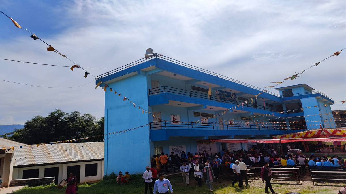 भारत सरकारको अनुदान सहयोगमा तनहुँमा निर्मित विद्यालय भवन उद्घाटन