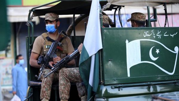 आतंकवादी हमलामा पाकिस्तानमा दुई सैनिकको मृत्यु, एक घाइते