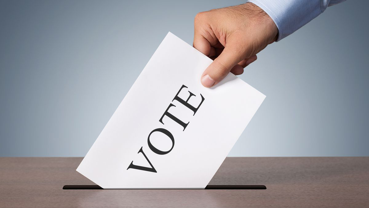 परिचय खुल्ने आधिकारिक कागजातका आधारमा मतदान गर्न पाइने