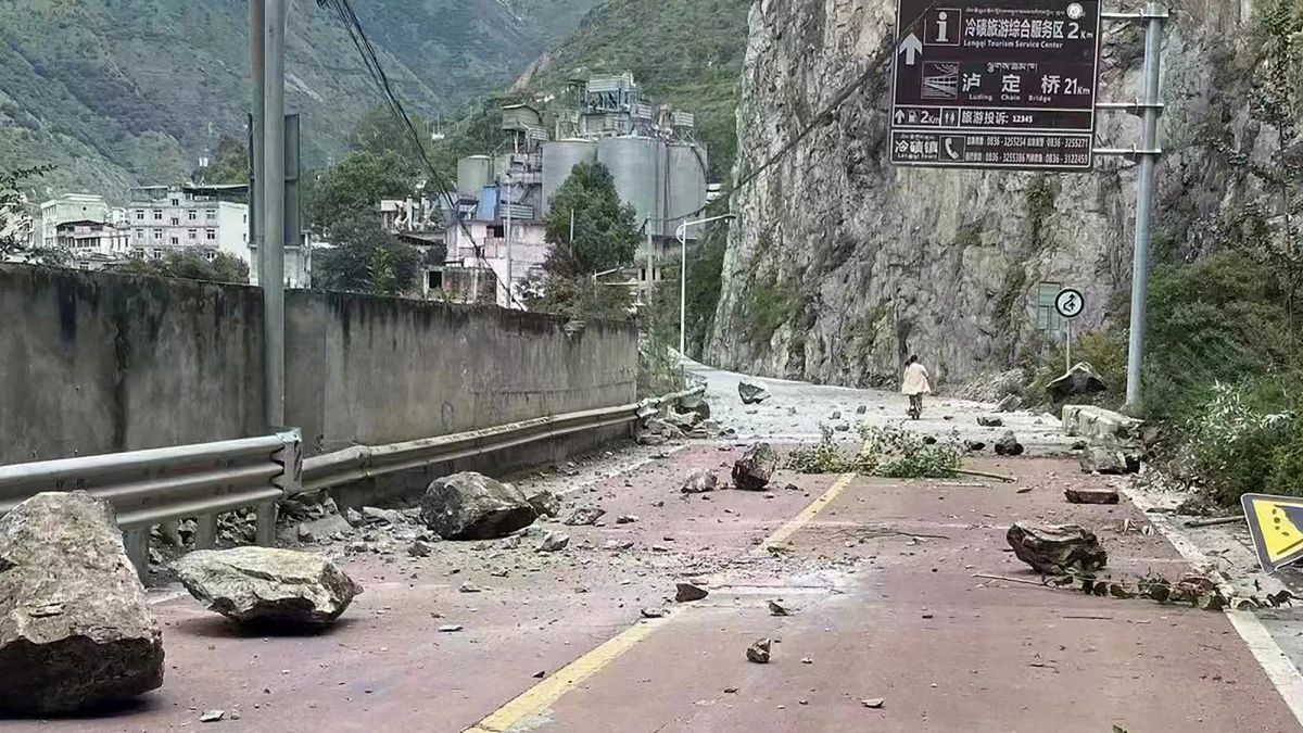 चीनमा शक्तिशाली भूकम्प, ४६ जनाको मृत्यु