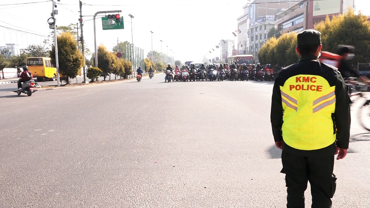 काठमाडौंमा सवारी चाप व्यवस्थापन गर्न खटाइयो नगरप्रहरी