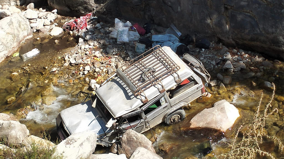 कालीकोटमा जीप दुर्घटना, तीन जनाको मृत्यु