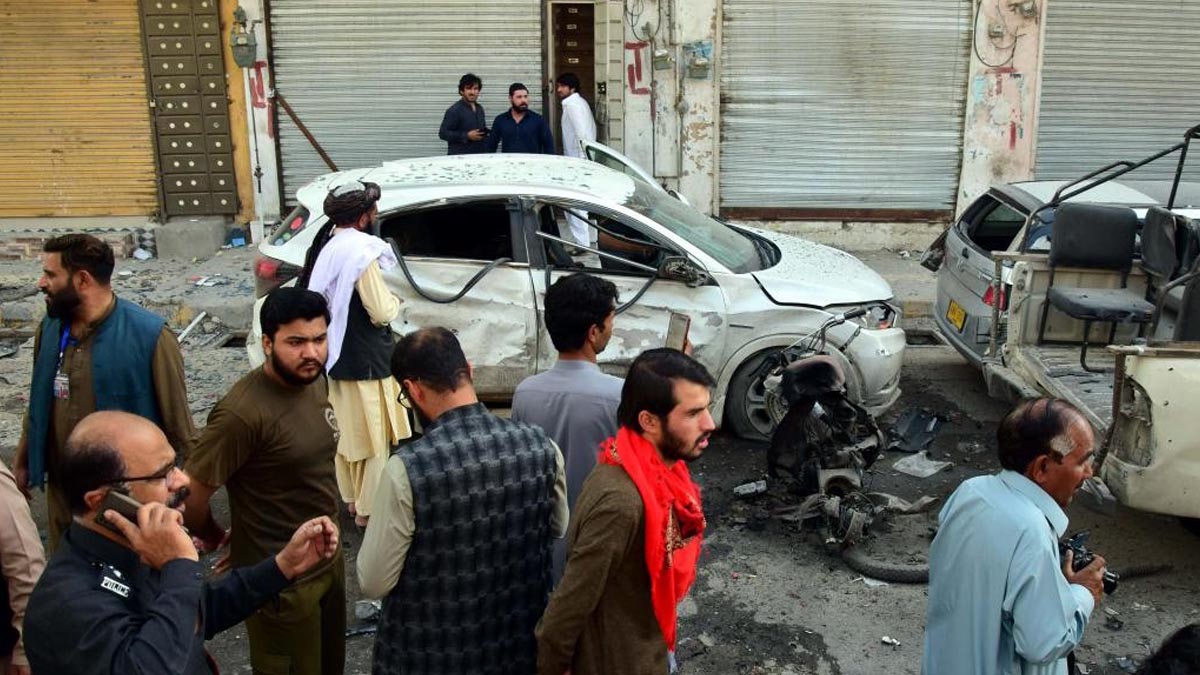 पाकिस्तानमा प्रहरीको गाडीमा बम विष्फोट, २ प्रहरीसहित ४ को मृत्यु, १५ घाइते