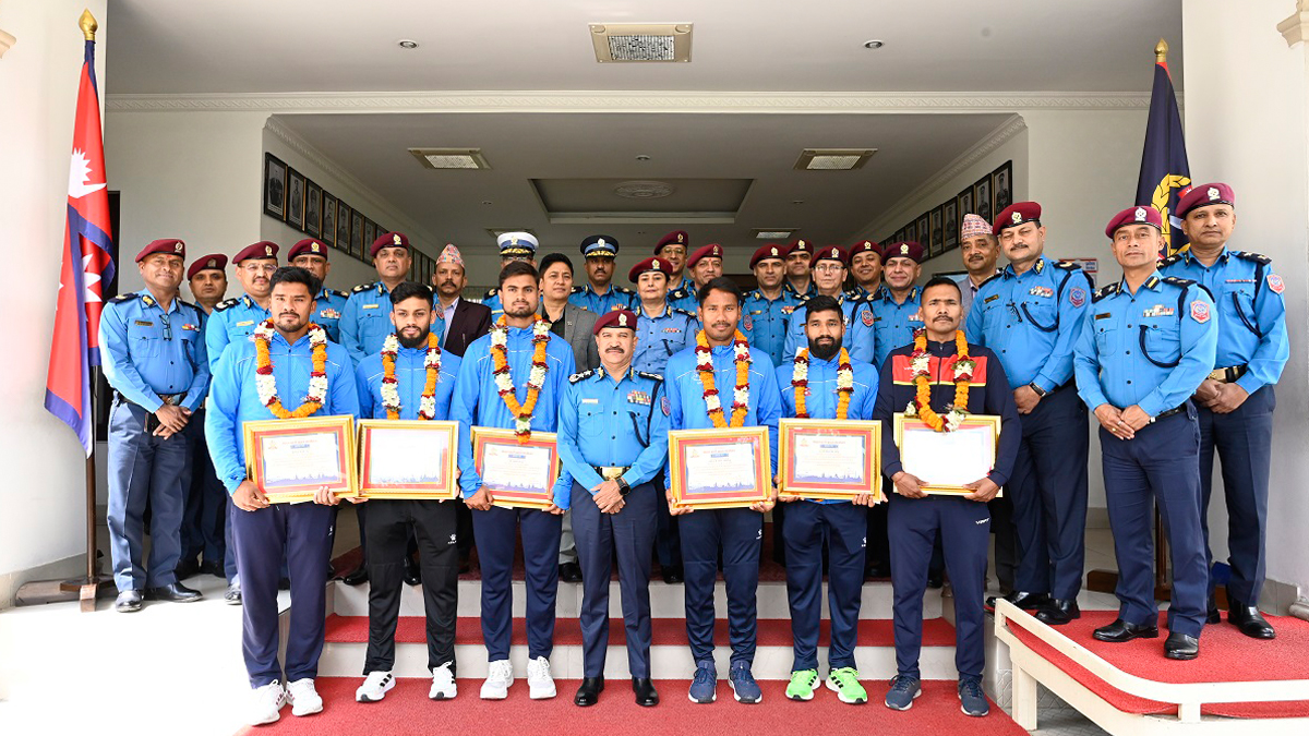 एसीसी प्रिमियर कप विजेता नेपाल प्रहरीका खेलाडी सम्मानित