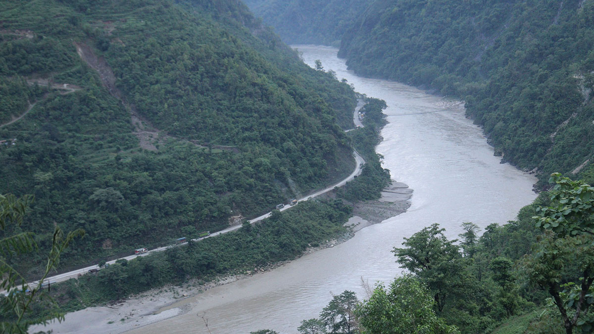 नारायणगढ-मुग्लिन सडक दुईतर्फी सञ्चालनमा