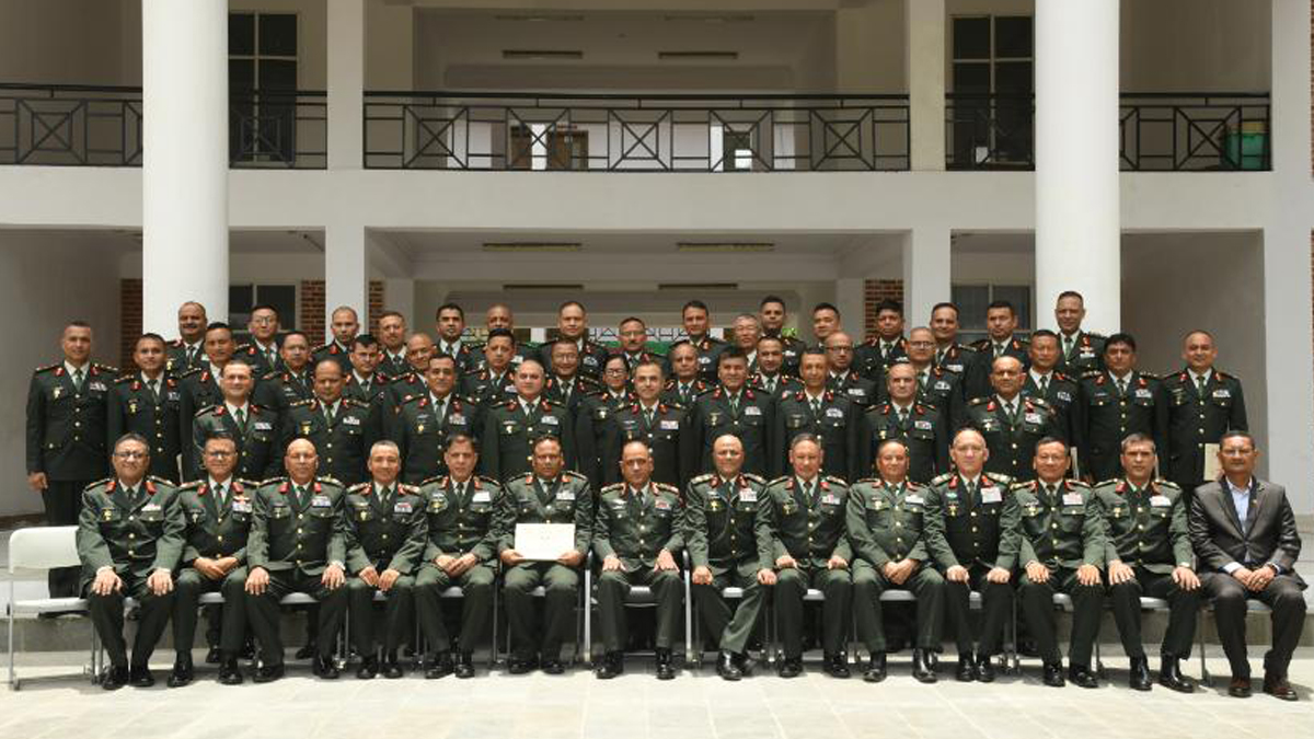 सेनाको हाइयर कमाण्ड तथा म्यानेजमेन्ट तालिमबाट ३३ जना प्रशिक्षित