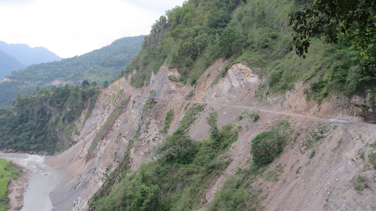 कालीगण्डकी कोरिडोर १७ घण्टादेखि अवरूद्ध