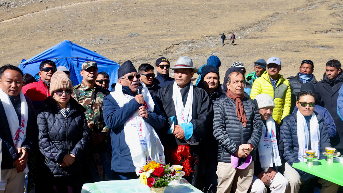 कोप-२८ मा सहयोगको याचना गर्ने होइन, अधिकारका कुरा राख्ने हो : प्रधानमन्त्री