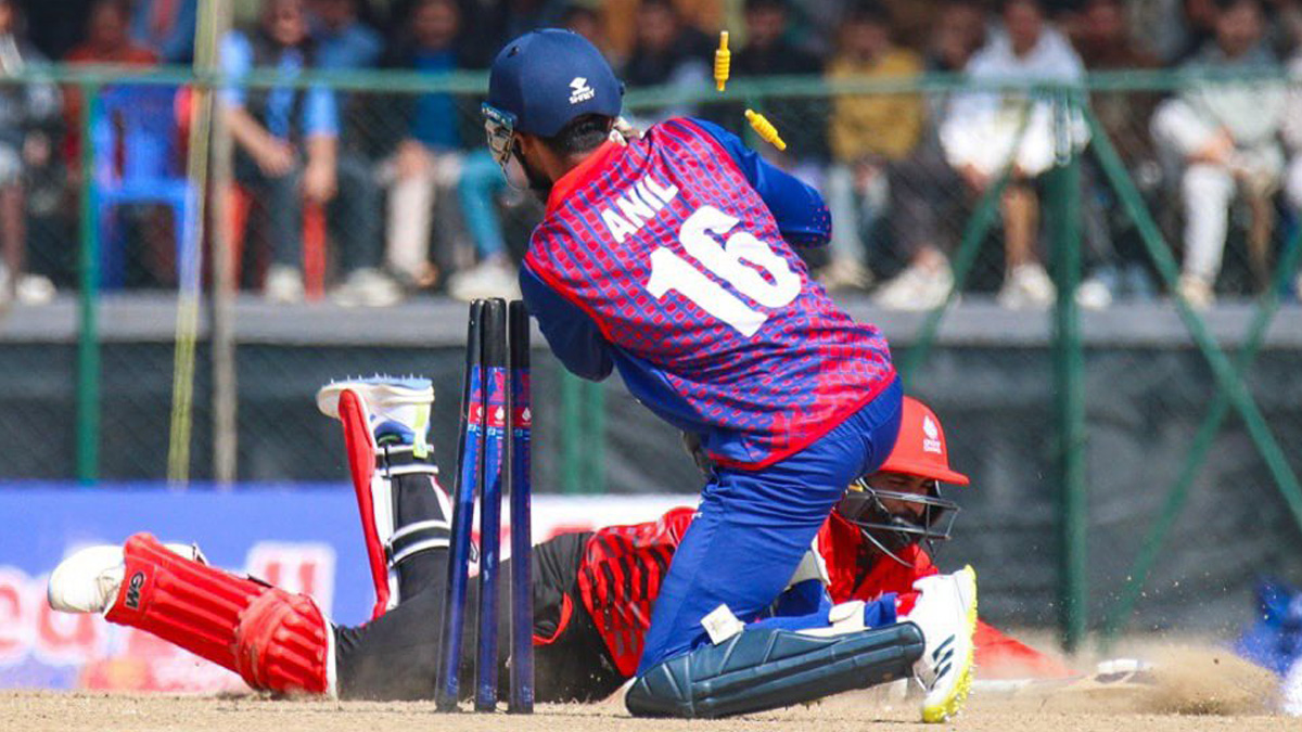 नेपाललाई २ सय ३३ रनको लक्ष्य, डेब्यु खेलमै हेमन्तको ३ विकेट