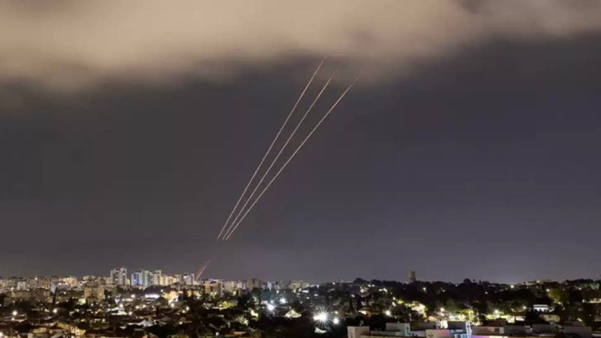 इजरायलमाथि इरानको ड्रोन र मिसाइल हमला